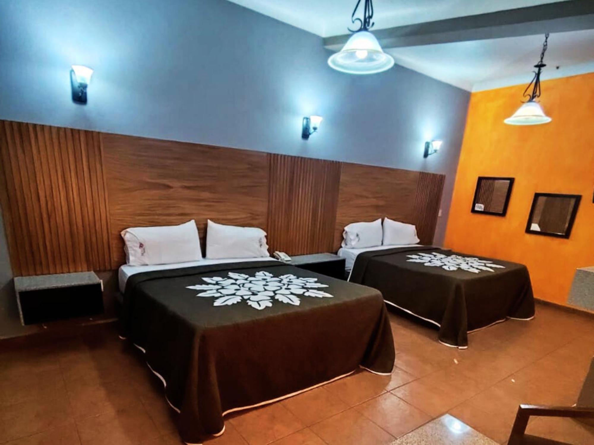 Hotel Aquiles Guadalajara Rom bilde