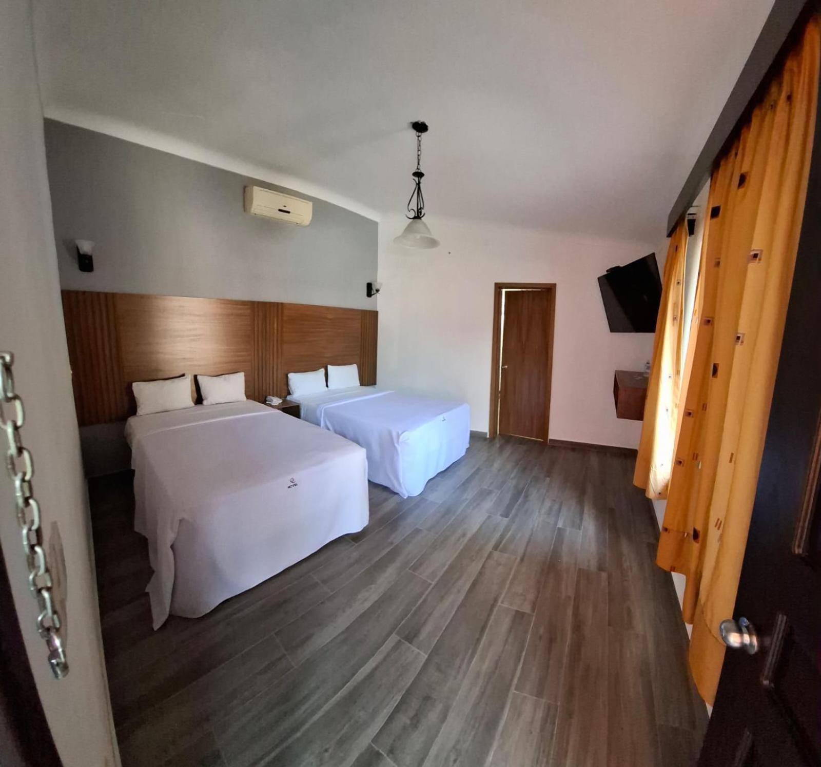 Hotel Aquiles Guadalajara Eksteriør bilde