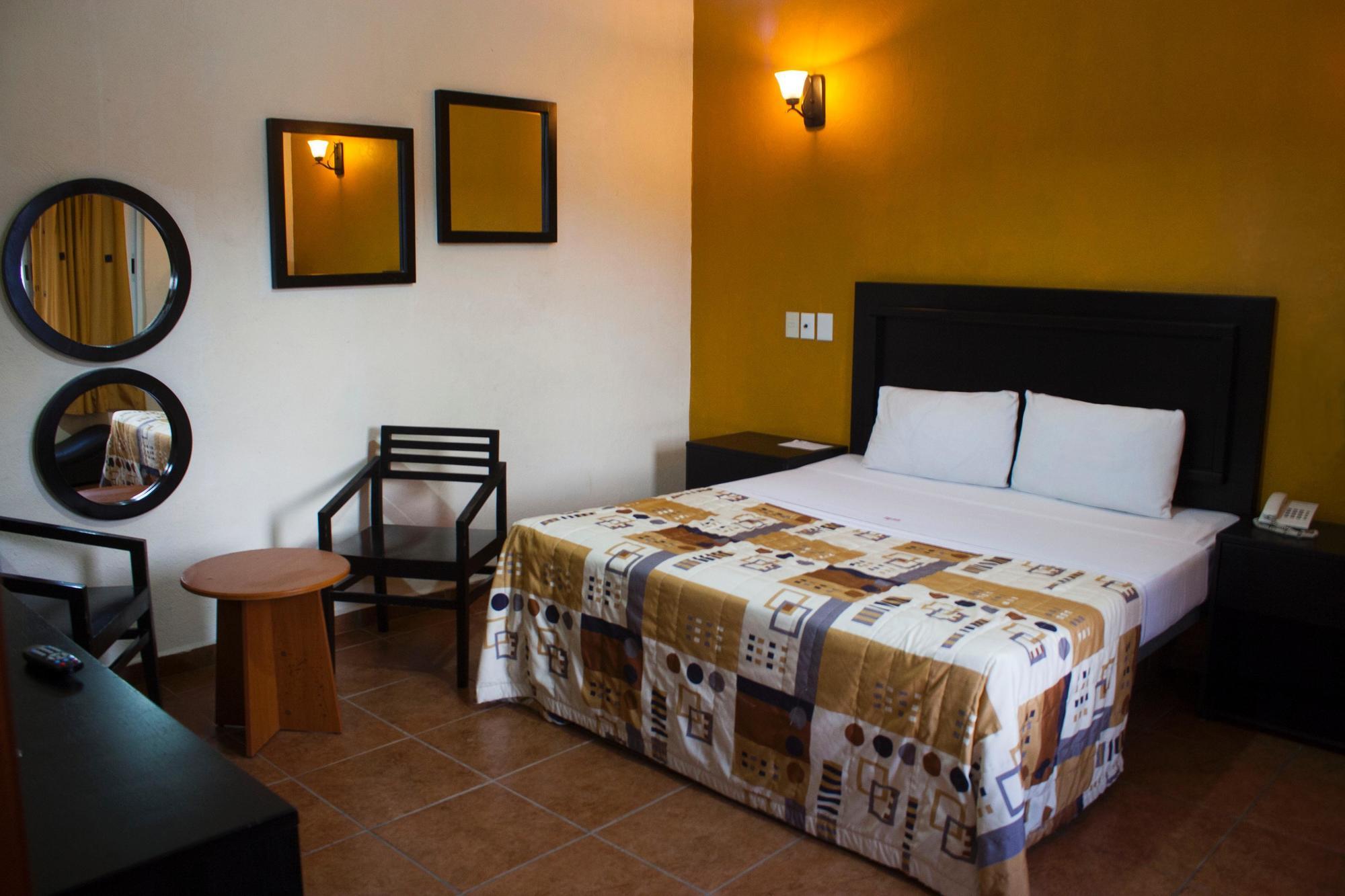 Hotel Aquiles Guadalajara Eksteriør bilde